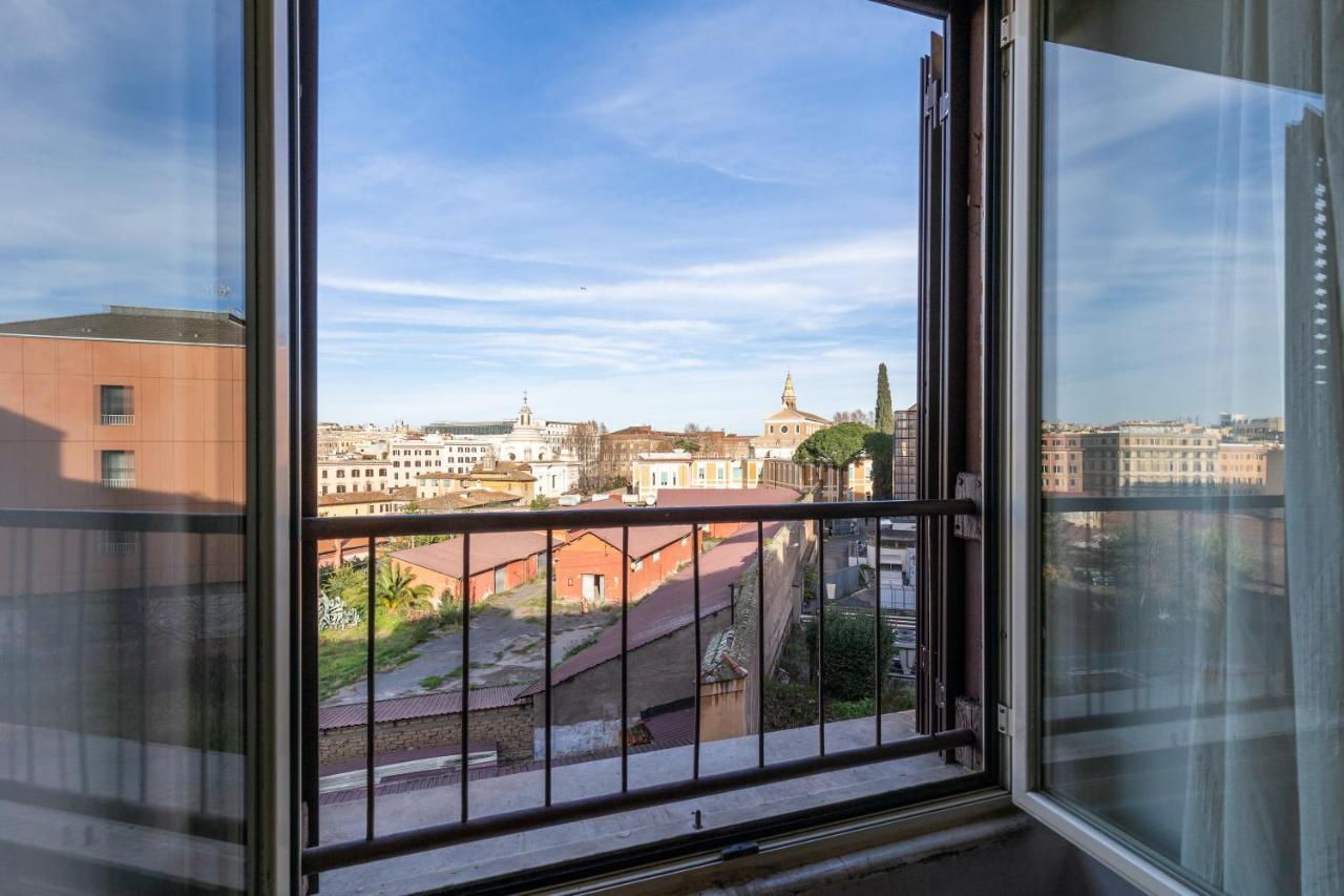Rome As You Feel - Cozy Apartments In San Giovanni Exterior photo