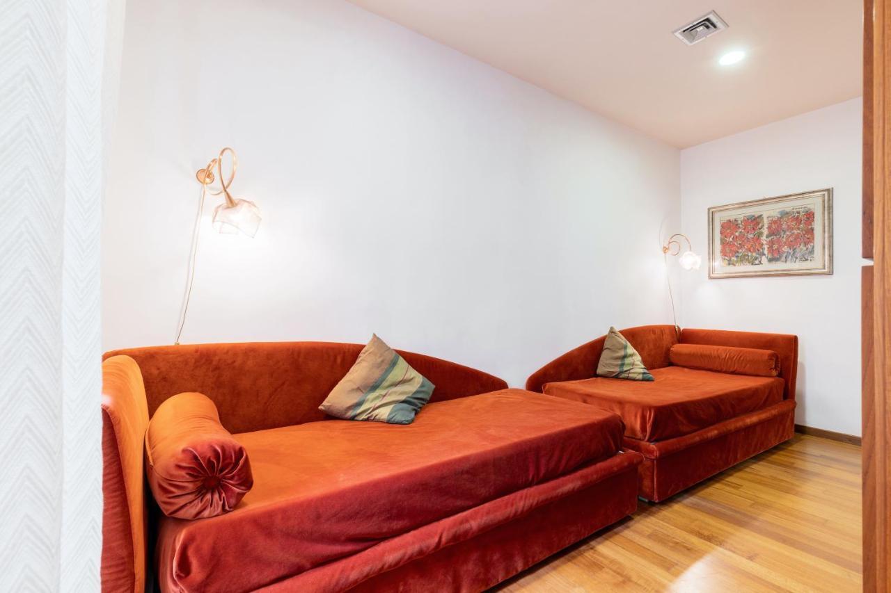 Rome As You Feel - Cozy Apartments In San Giovanni Exterior photo